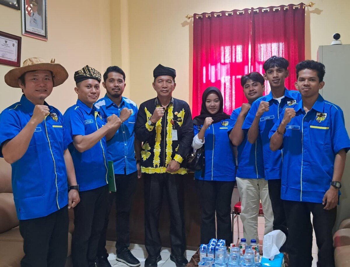 DPD KNPI Tana Tidung saat menerima SK dari Kesbangpol Tana Tidung. 